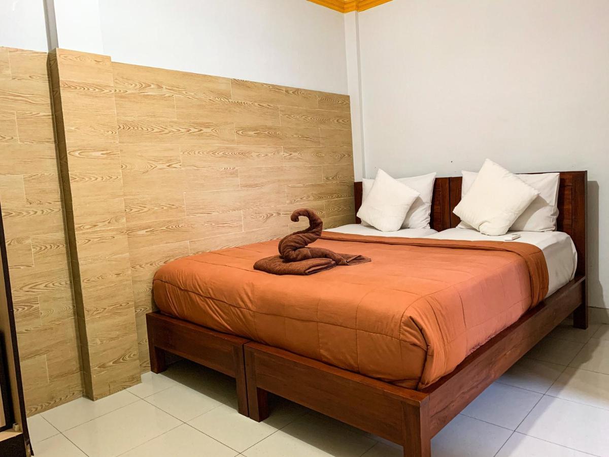 Gustav Bali Homestay And Massage Sanur Esterno foto